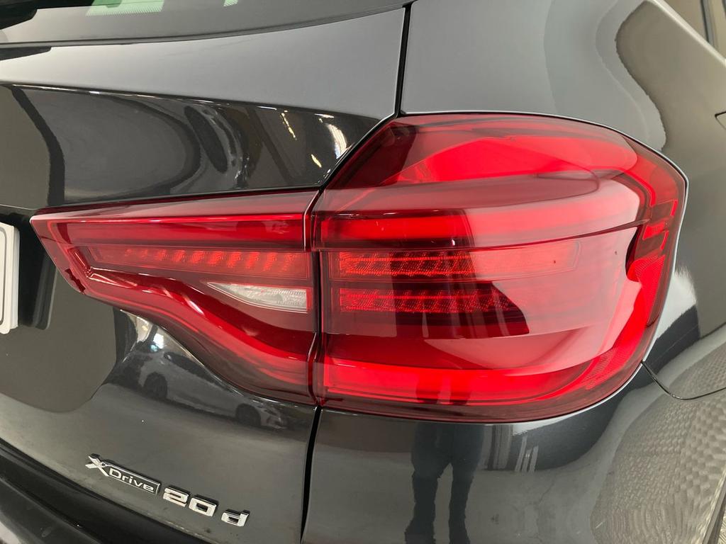 BMW X3 xdrive20d mhev 48V xLine auto