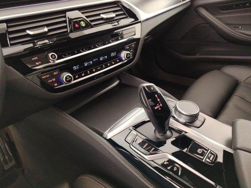 BMW Serie 5 530d Touring mhev 48V Msport auto