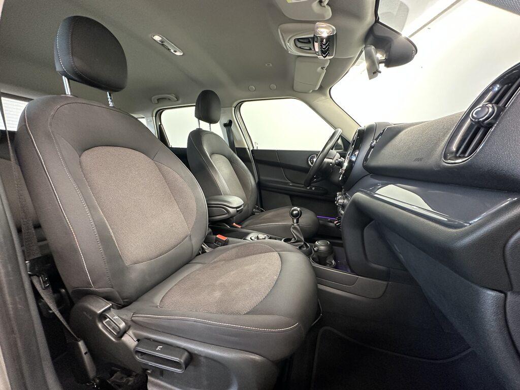 Mini Cooper 1.5 Baker Street