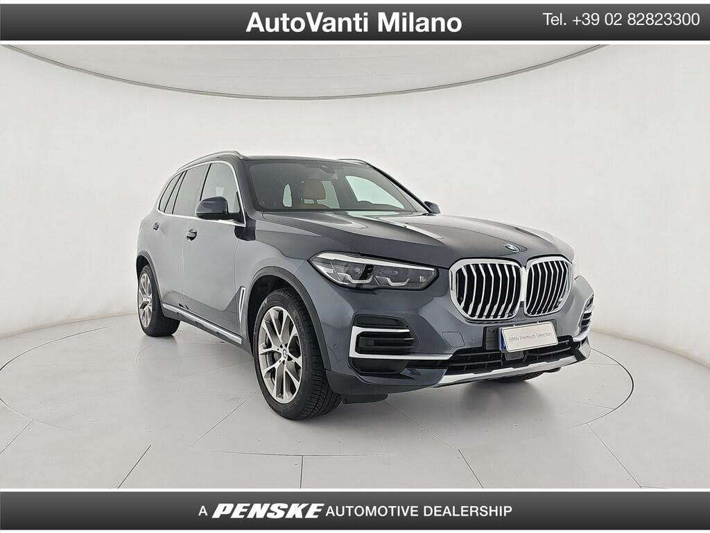 BMW X5 xdrive30d mhev 48V xLine auto