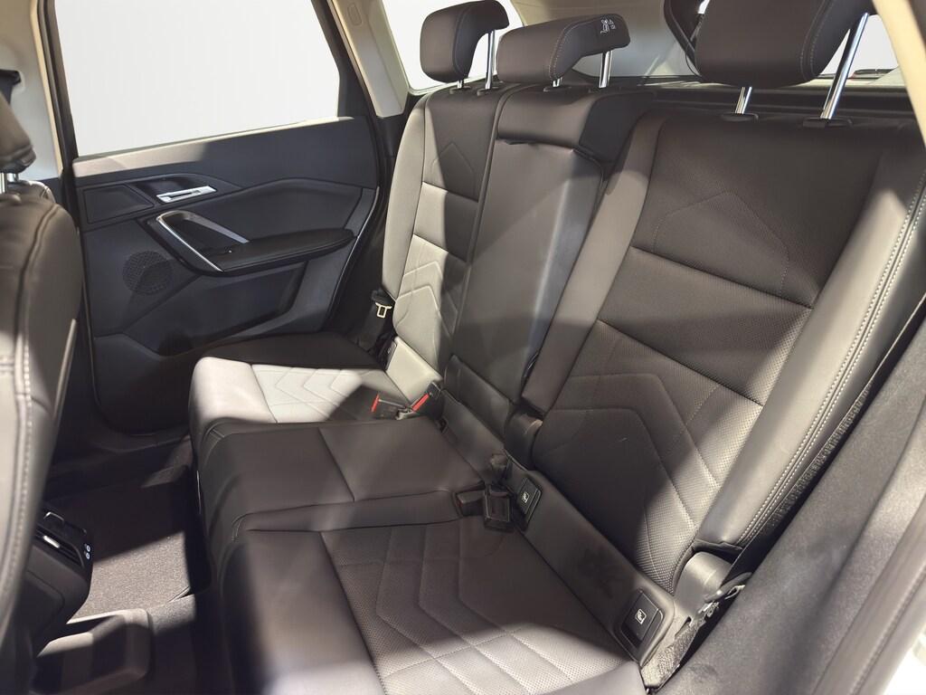 BMW iX1 edrive 20 X-Line