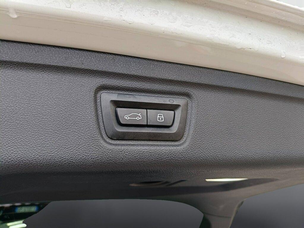 BMW Serie 3 320d Touring mhev 48V xdrive M Sport Pro auto