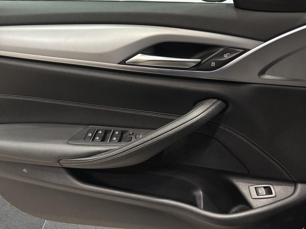 BMW Serie 5 520d Touring mhev 48V Luxury auto