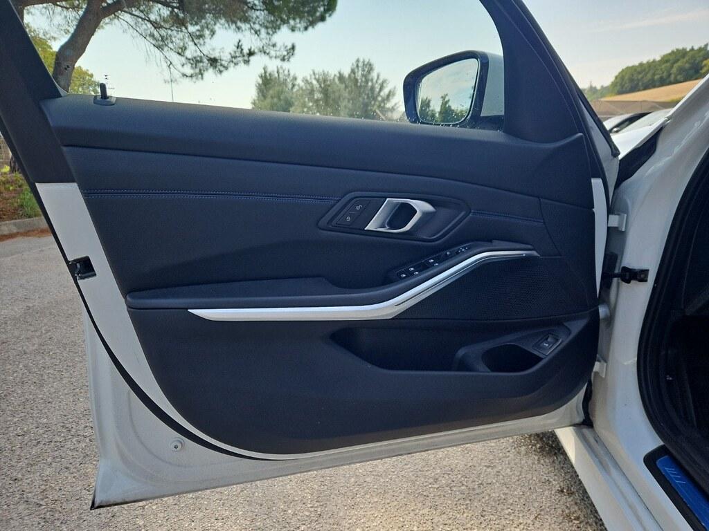 BMW Serie 3 320d Touring mhev 48V M Sport Pro auto