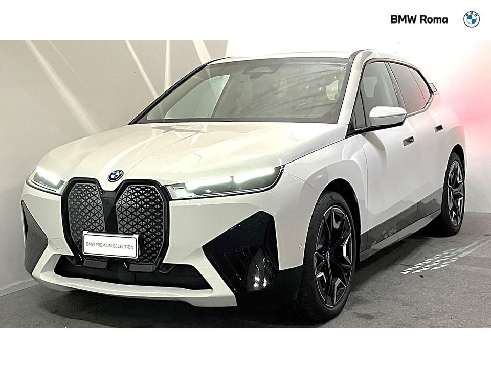 BMW iX xdrive40 pacchetto sportivo