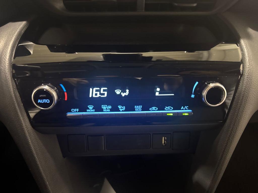 Toyota Yaris Cross 1.5h Business fwd 116cv e-cvt