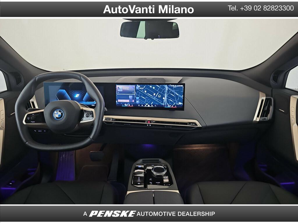 BMW iX xdrive40 pacchetto sportivo