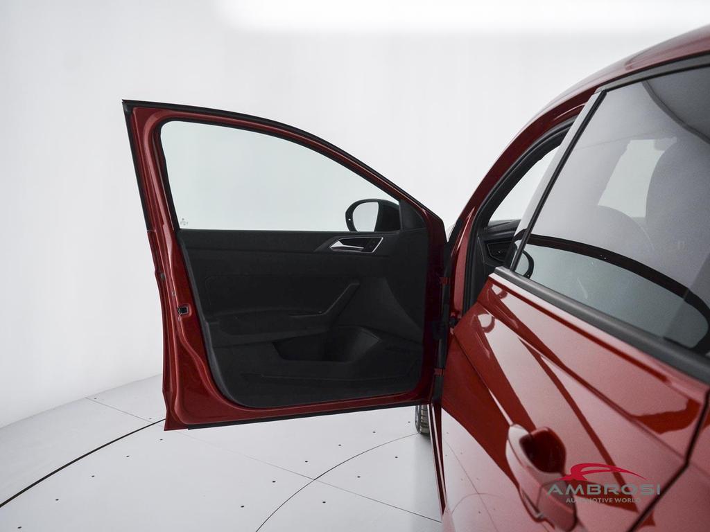 Volkswagen Taigo 1.0 tsi R-Line 110cv
