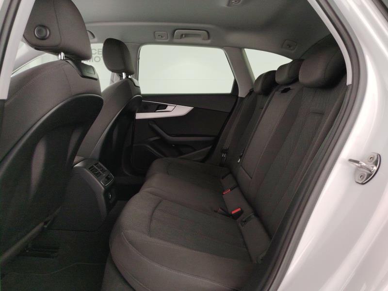 Audi A4 Avant 30 2.0 tdi mhev Business Advanced 136cv s-tronic