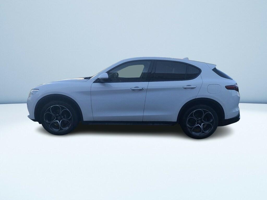 Alfa Romeo Stelvio 2.2 t Executive Q4 210cv auto my19