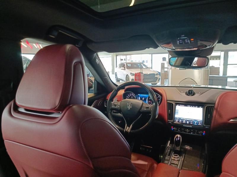 Maserati Levante 3.0 V6 430cv auto