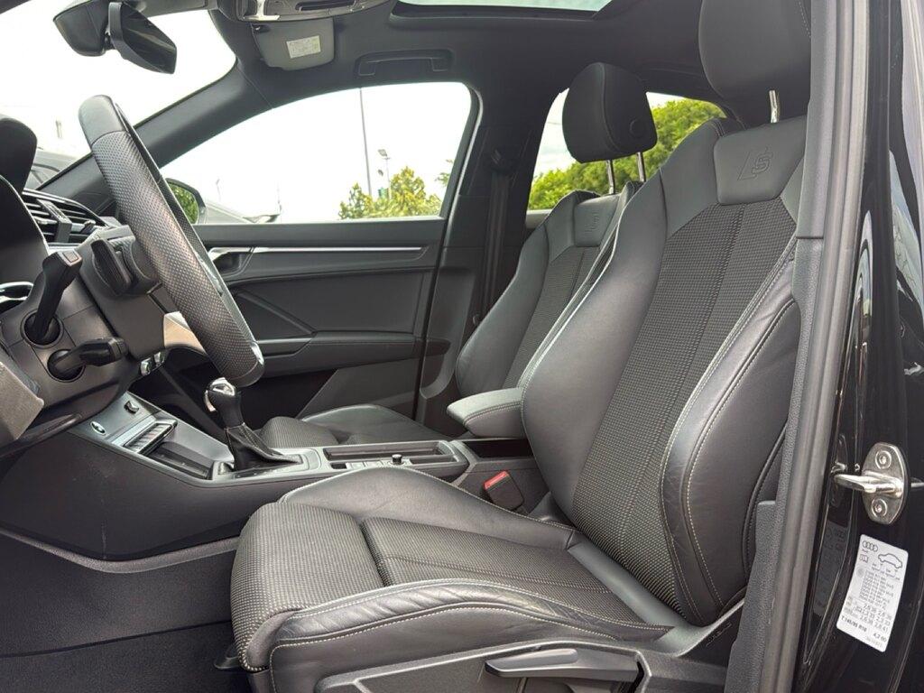 Audi Q3 Sportback 40 2.0 tdi Identity Black quattro 193cv s-tronic