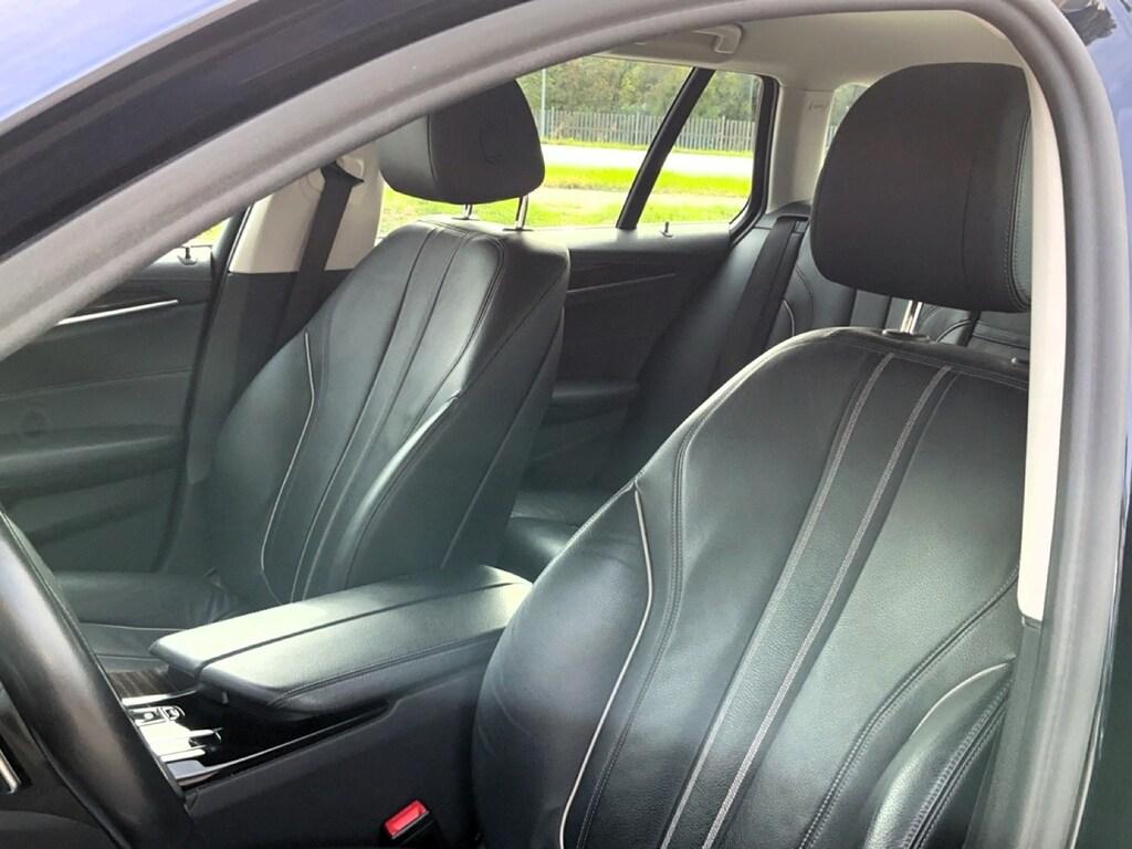 BMW Serie 5 530d Touring mhev 48V xdrive Luxury auto