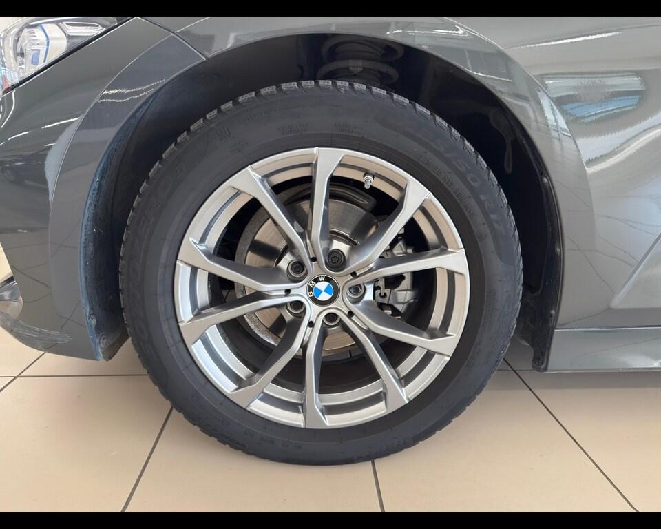 BMW Serie 3 318d Touring mhev 48V auto
