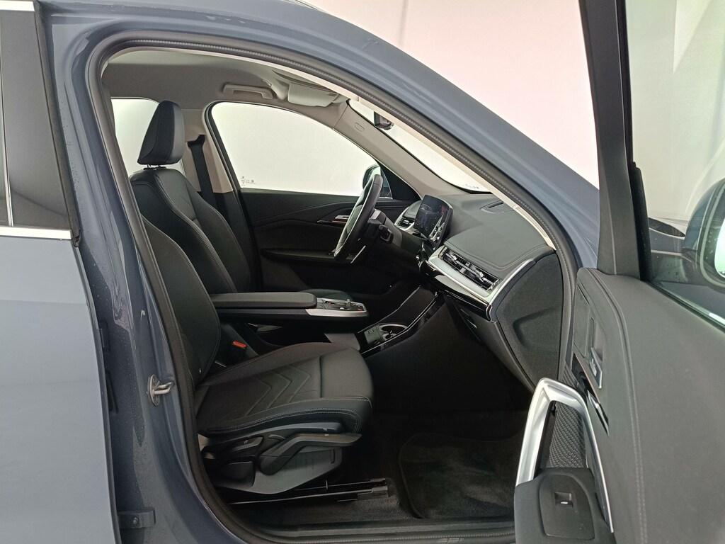 BMW iX1 edrive 20 X-Line