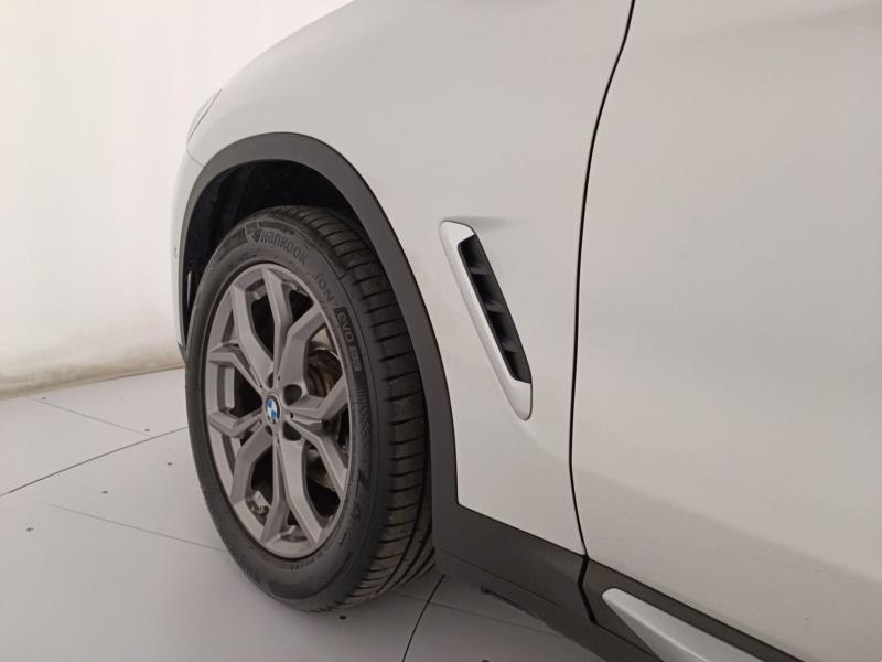 BMW X3 xdrive20d mhev 48V auto