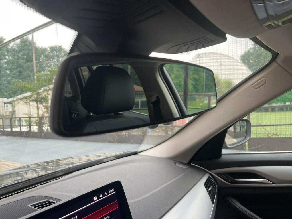 BMW Serie 5 520d Touring mhev 48V Business auto
