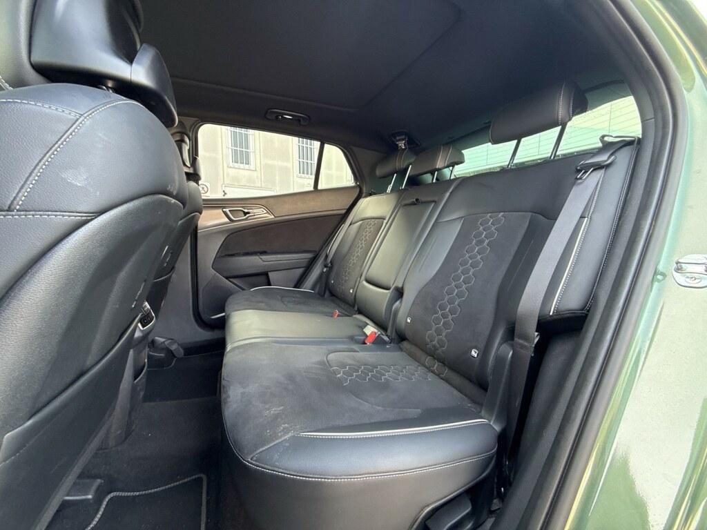 Kia Sportage 1.6 tgdi hev GT-line Panorama Sunroof at