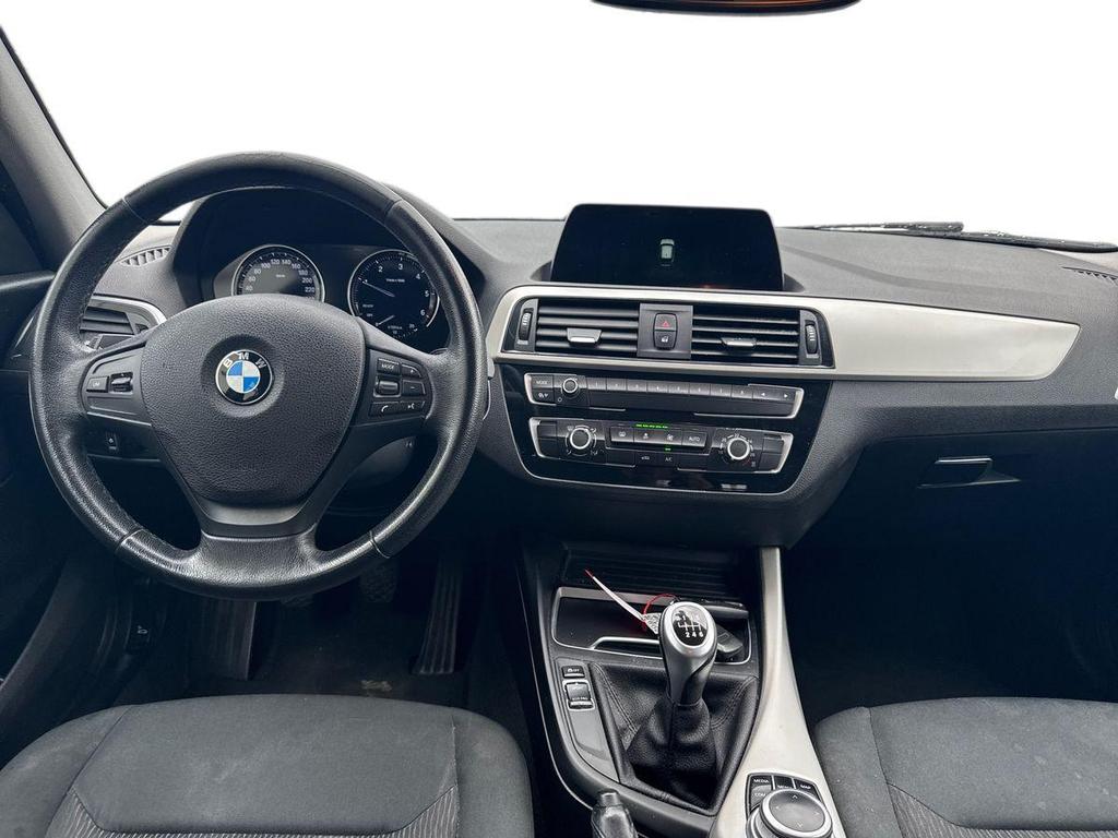 BMW Serie 1 116d Digital Edition 5p auto