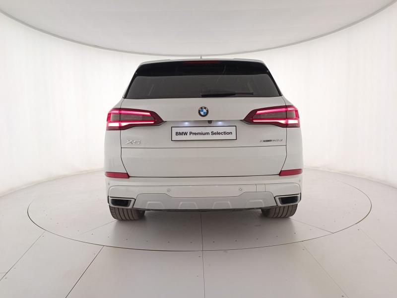 BMW X5 xdrive30d mhev 48V xLine auto