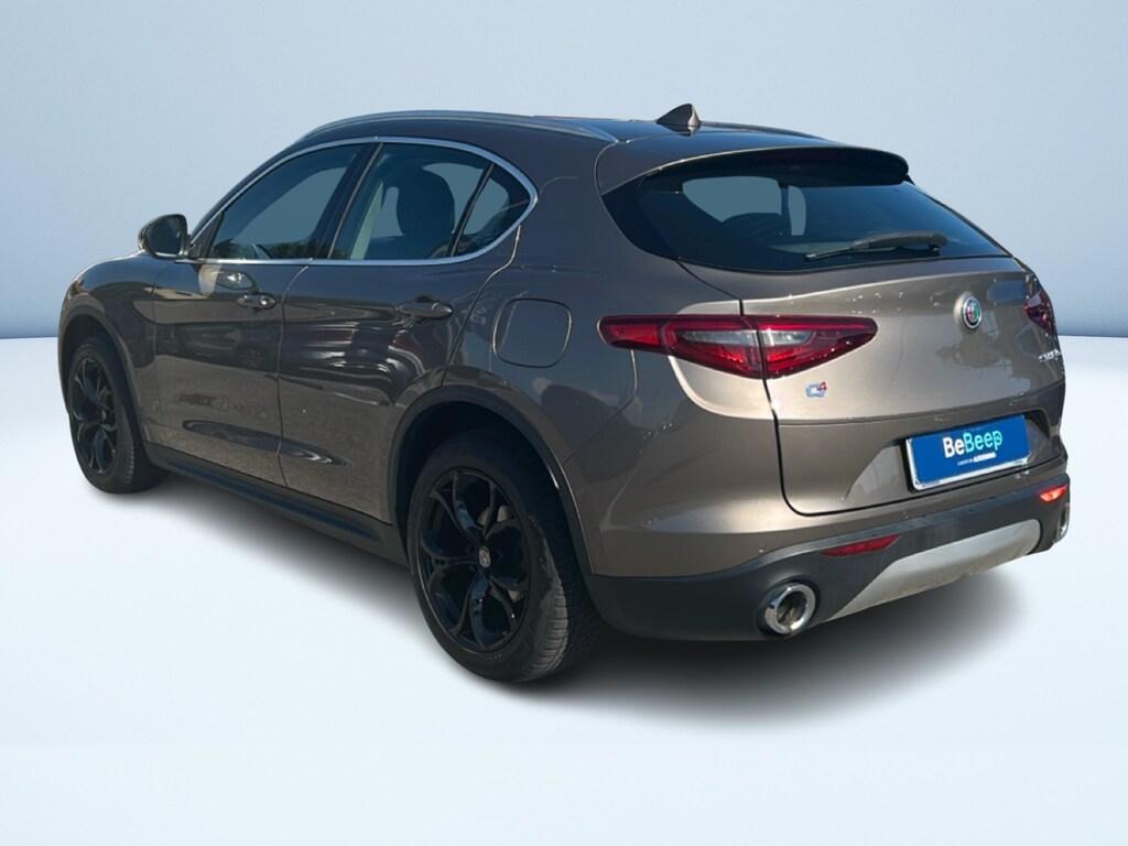 Alfa Romeo Stelvio 2.2 t Executive Q4 190cv auto my19