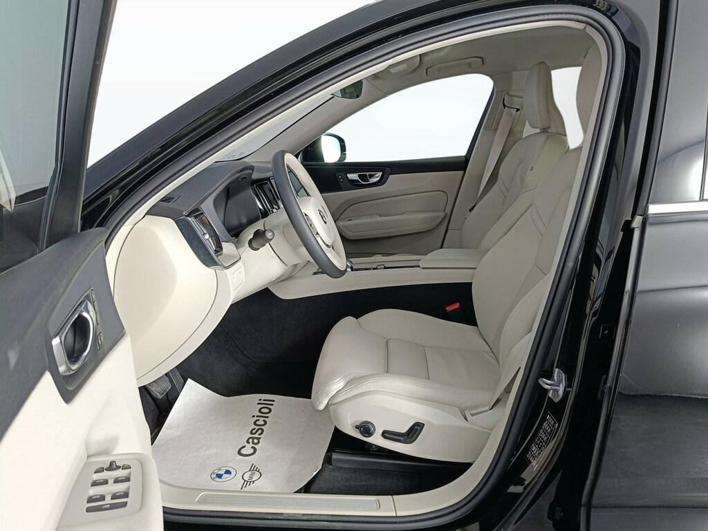 Volvo XC60 2.0 B4 Inscription awd auto
