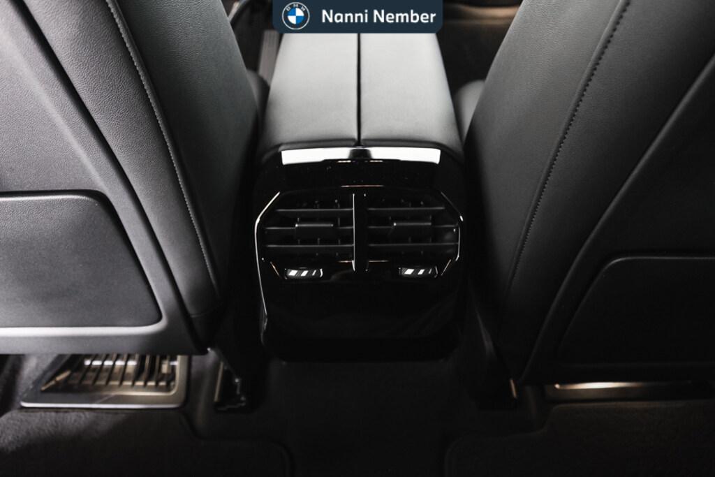 BMW iX xdrive40 pacchetto sportivo