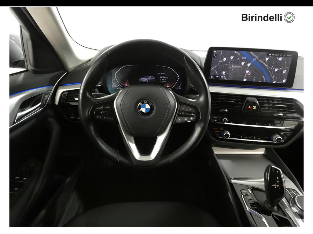 BMW Serie 5 520d mhev 48V Business auto