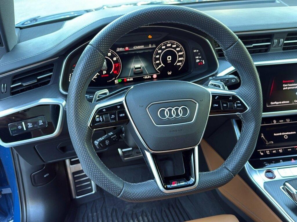 Audi RS6 Avant 4.0 mhev performance quattro tiptronic