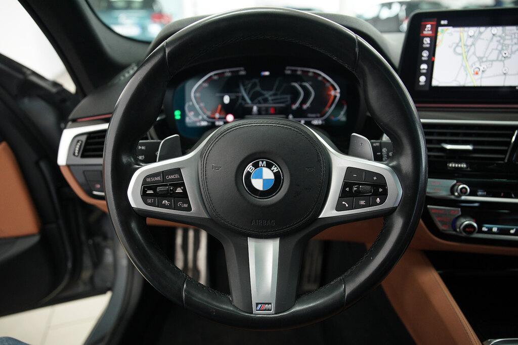 BMW Serie 5 530d Touring mhev 48V xdrive Msport auto
