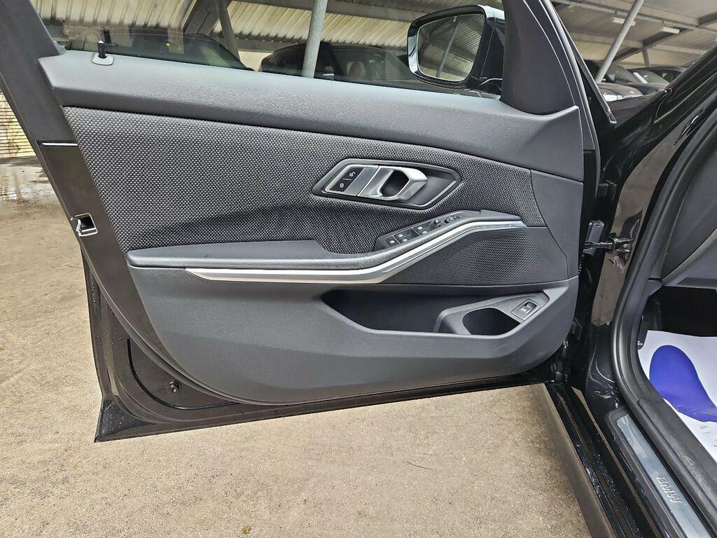 BMW Serie 3 316d Touring mhev 48V auto