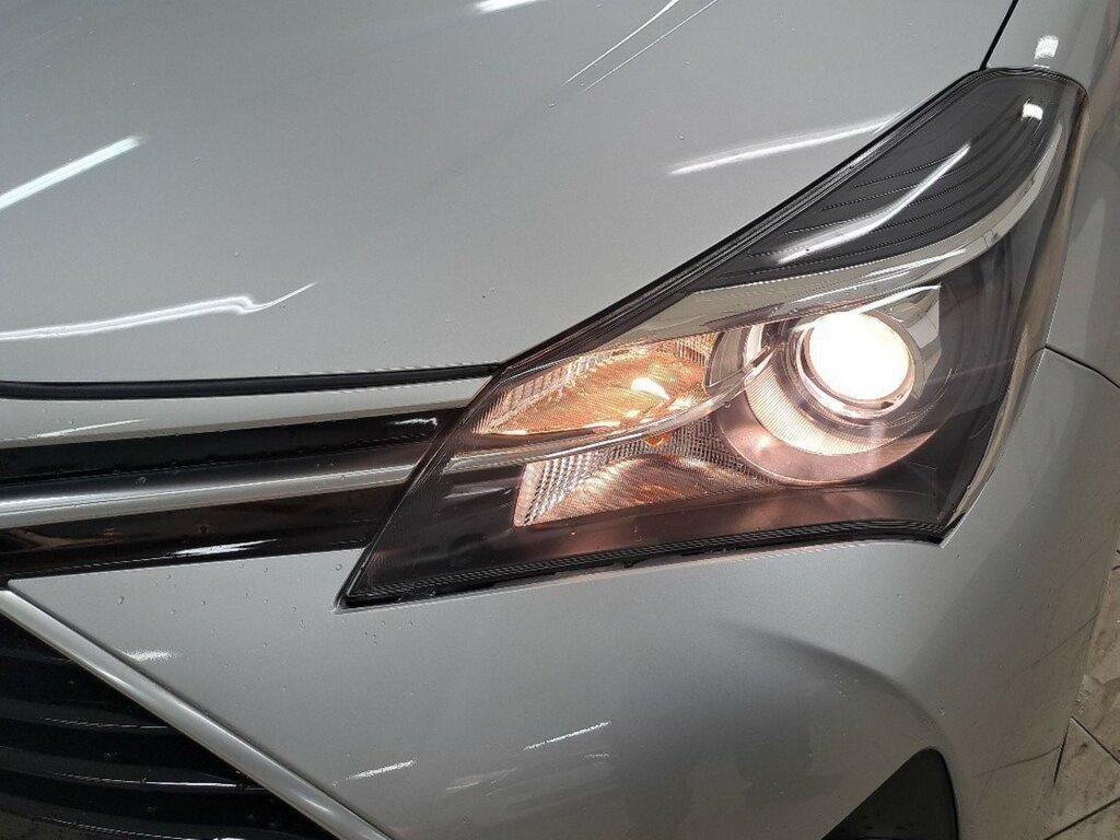 Toyota Yaris 1.5 hybrid Active 5p my16