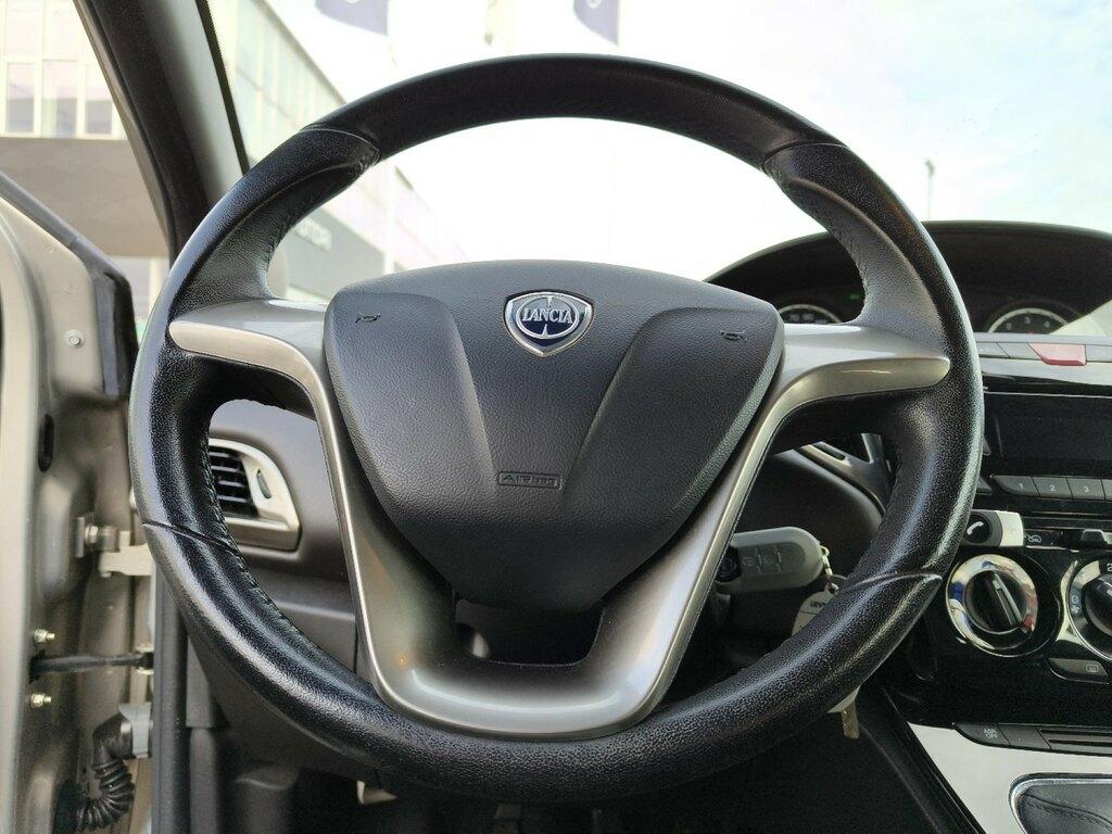 Lancia Ypsilon 1.2 8v Platinum 69cv