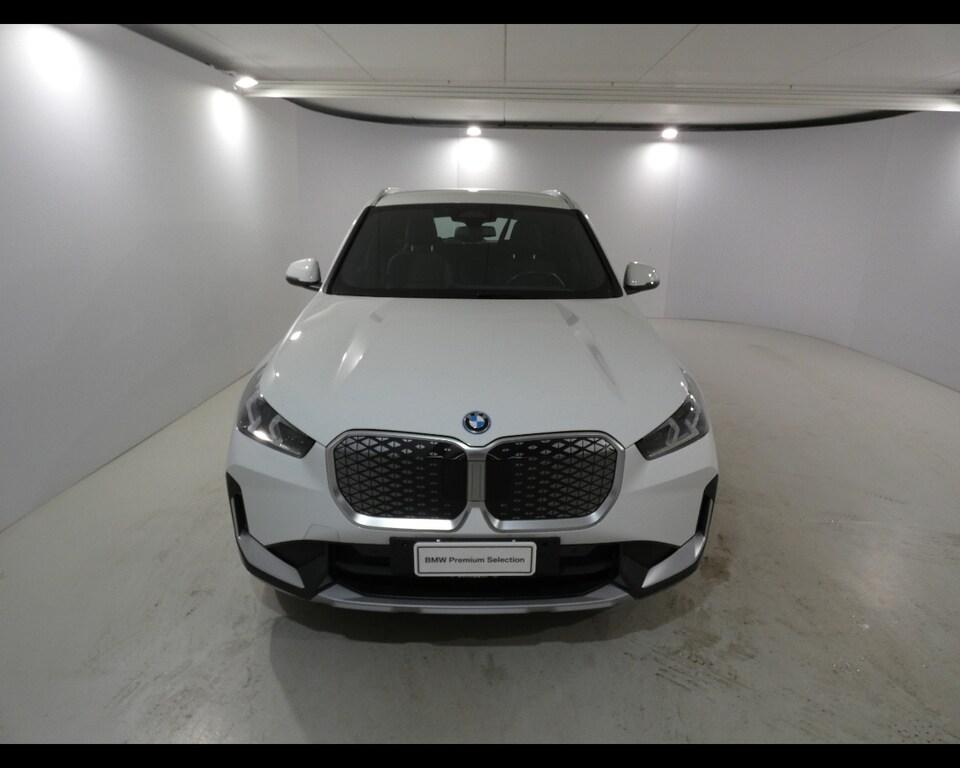BMW iX1 edrive 20 X-Line