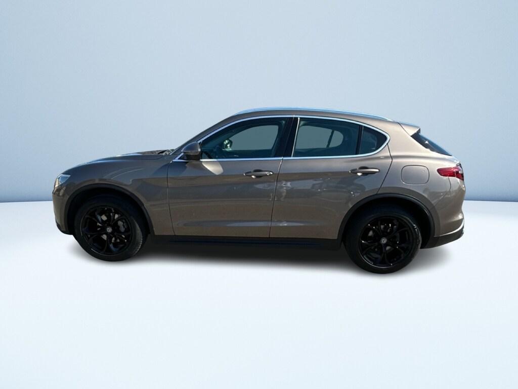 Alfa Romeo Stelvio 2.2 t Executive Q4 190cv auto my19