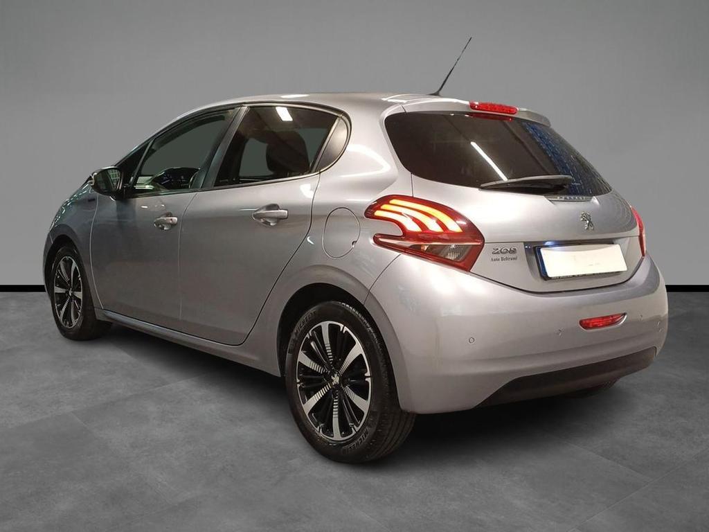 Peugeot 208 1.2 puretech Signature s&s 82cv 5p