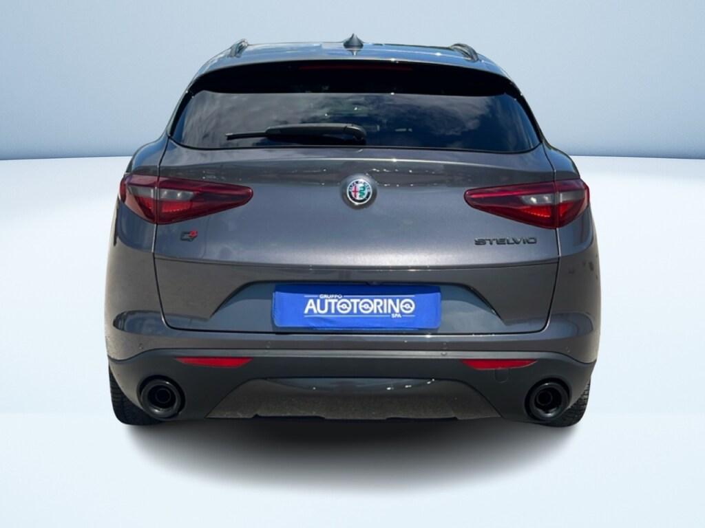 Alfa Romeo Stelvio 2.2 t B-Tech Q4 210cv auto