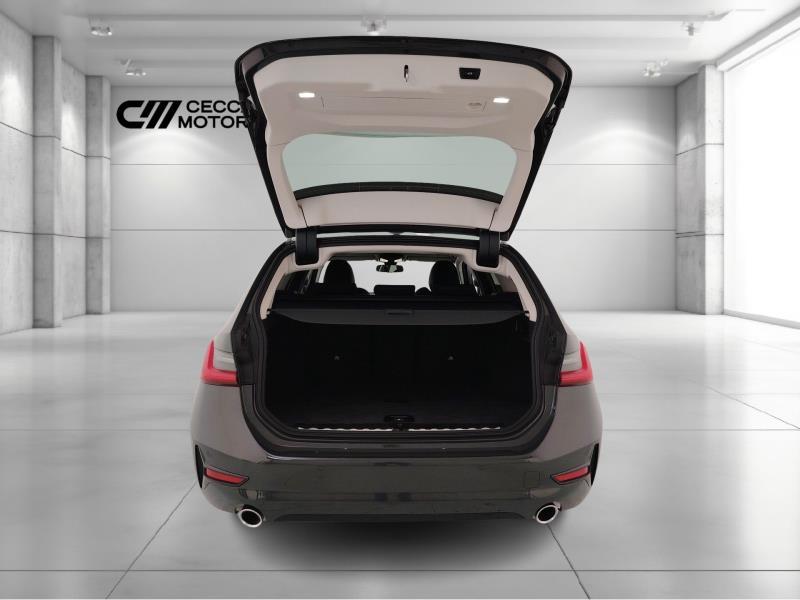 BMW Serie 3 320d Touring mhev 48V xdrive Sport auto
