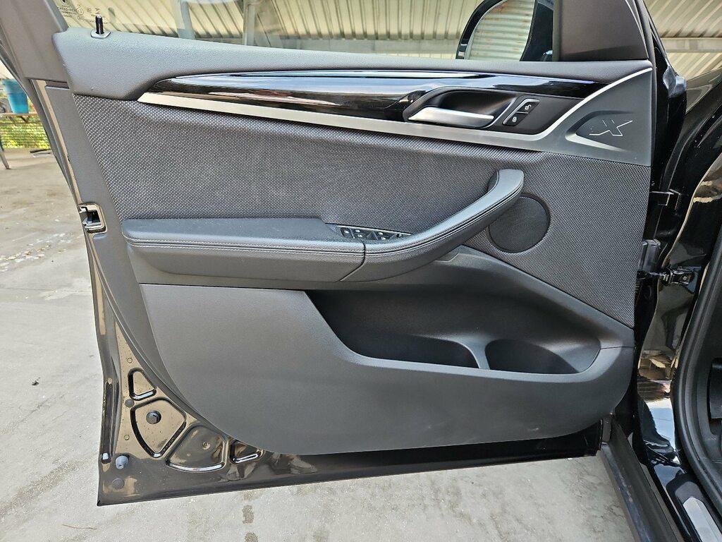 BMW X3 xdrive20d mhev 48V xLine auto