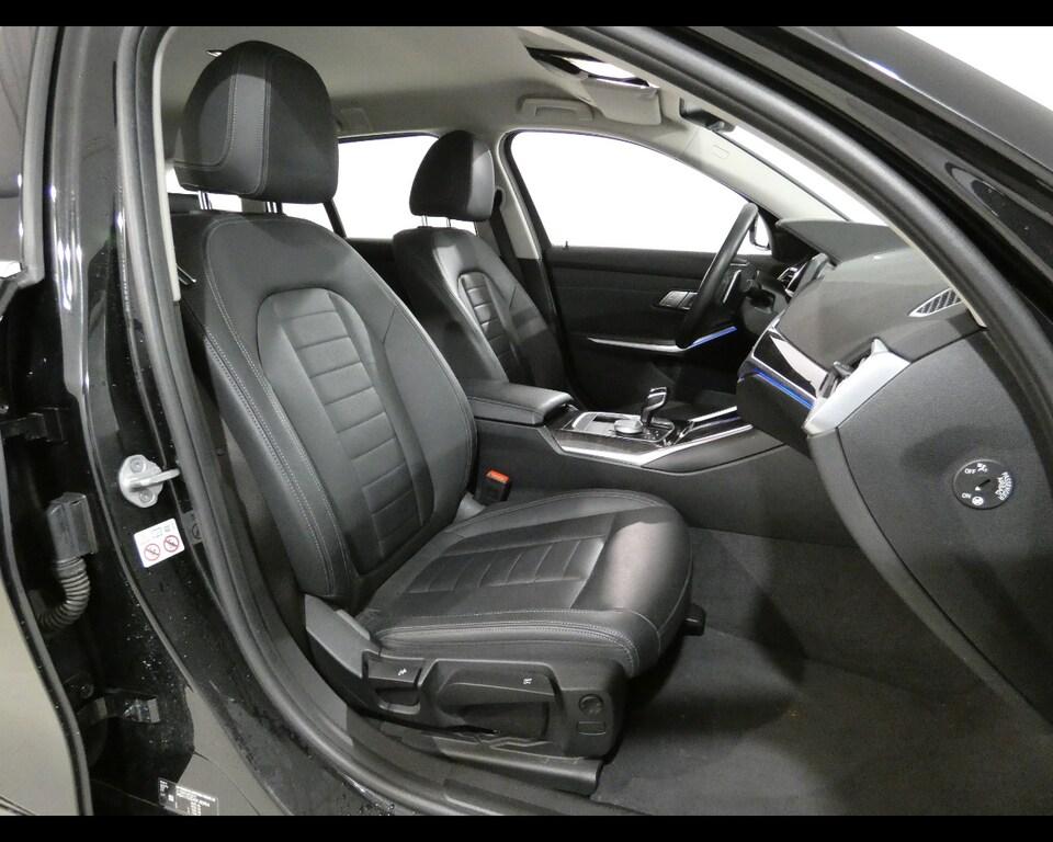 BMW Serie 3 320d Touring mhev 48V Luxury auto