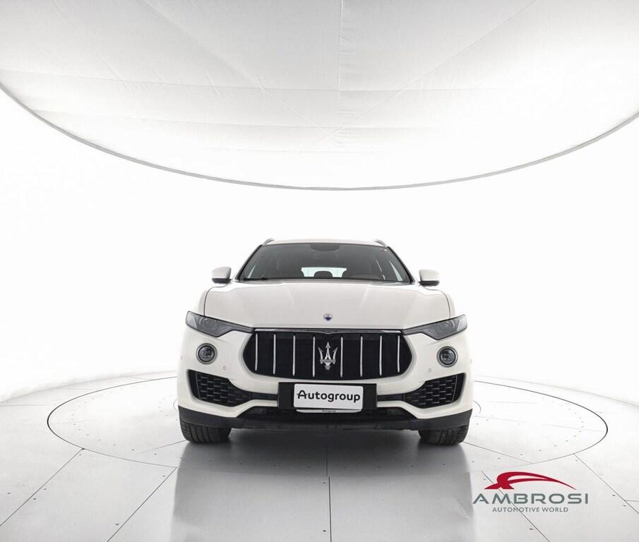Maserati Levante 3.0 V6 275cv auto