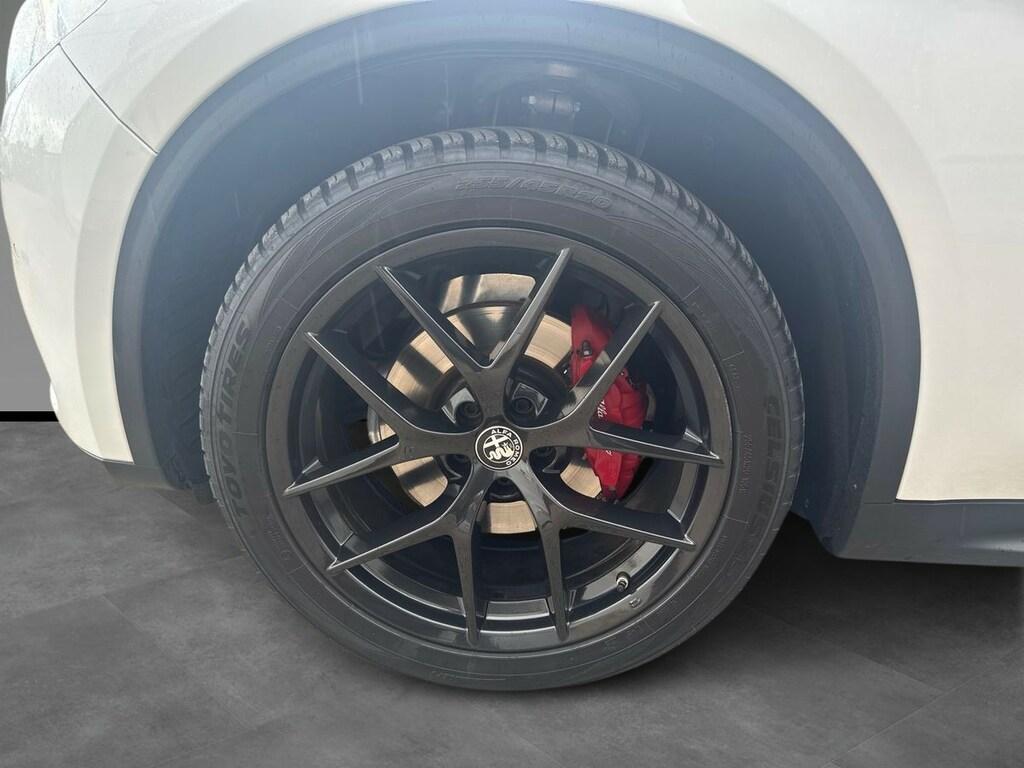 Alfa Romeo Stelvio 2.2 t B-Tech Q4 210cv auto