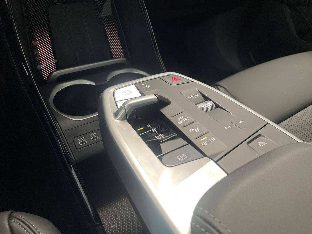 BMW iX1 edrive 20 X-Line