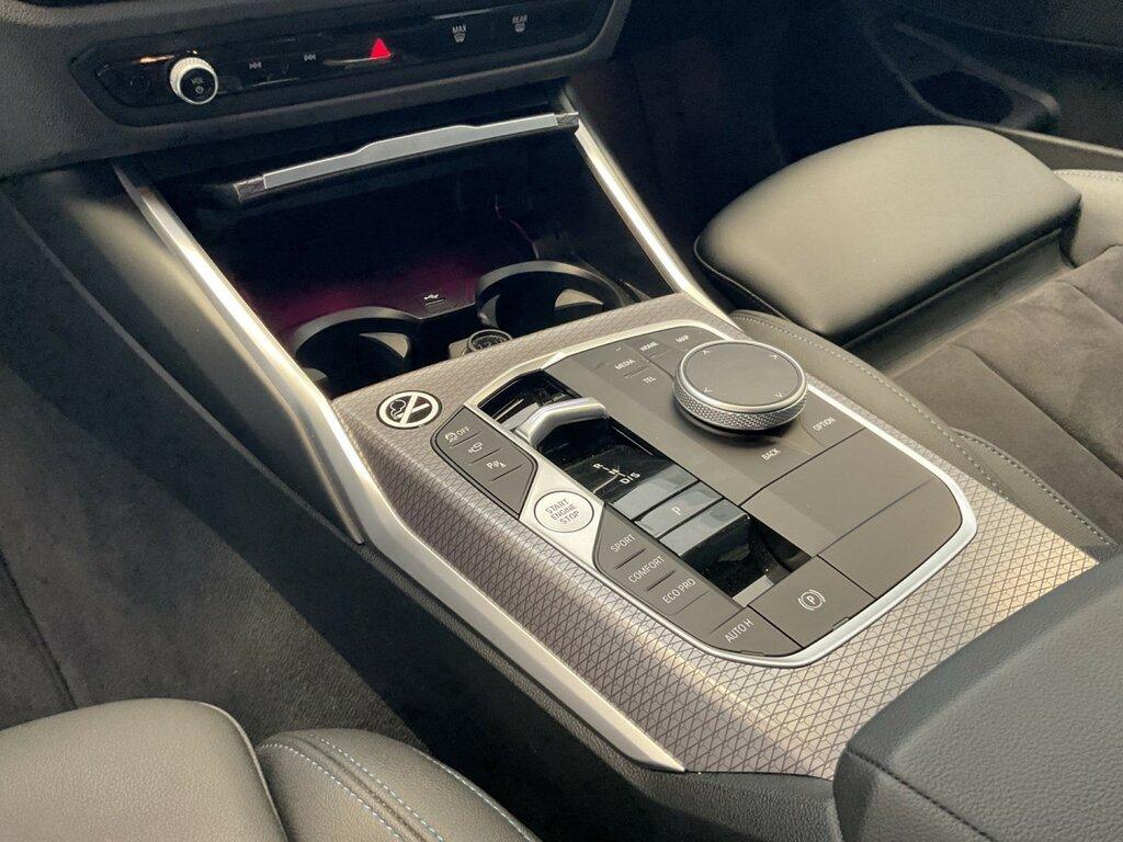 BMW Serie 3 320d Touring mhev 48V Msport xdrive auto