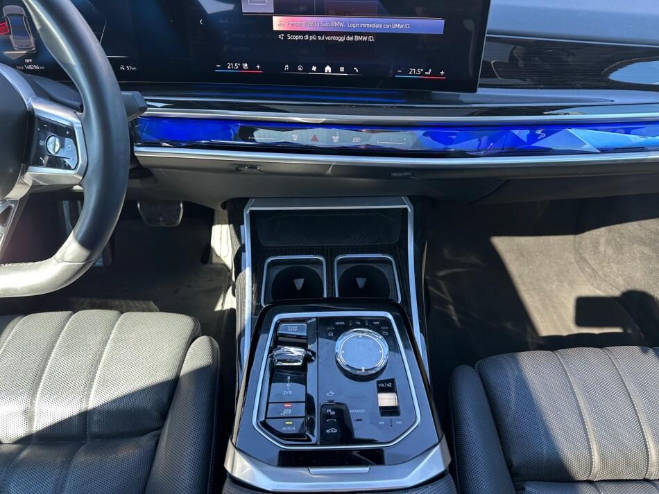 BMW Serie 7 i7 xdrive60 Msport
