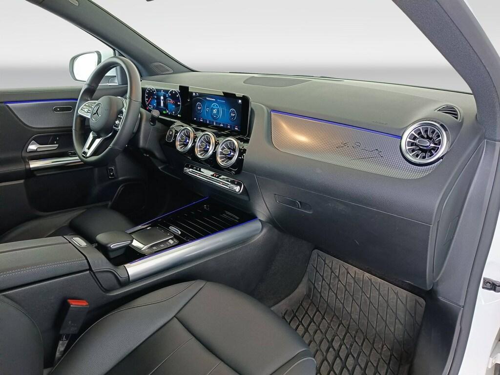 Mercedes EQA 300 Sport 4matic
