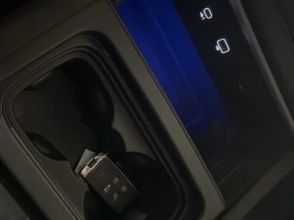 Land Rover Defender 110 2.0d sd4 S awd 240cv 7p.ti auto