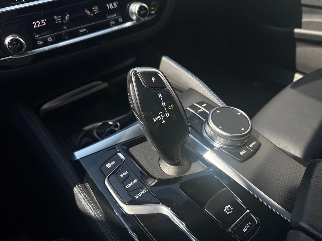 BMW Serie 5 530d mhev 48V xdrive Msport auto