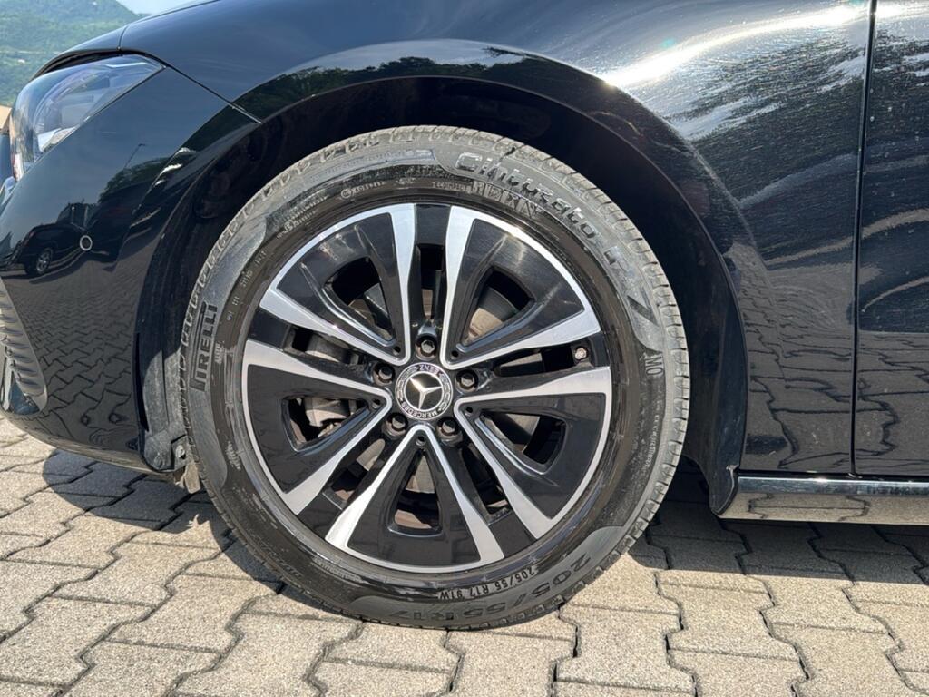 Mercedes CLA Shooting Brake 180 d Advanced auto