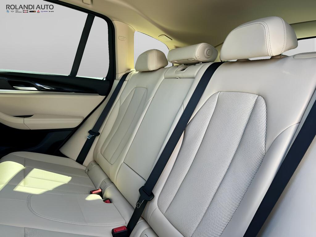 BMW X3 sdrive18d mhev 48V auto